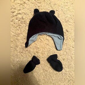 Baby winter hat and mittens